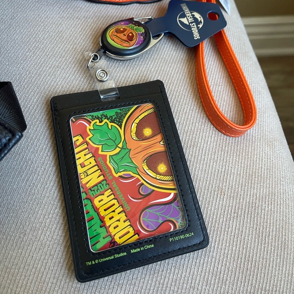 2024 Halloween Horror Nights LIL BOO Backpack, Wristlet, Tote Bag & Lanyard NEW - Picture 4 of 11